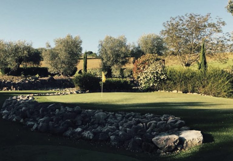 Accueil Les jardins dEnzo Restaurant Coworking Hébergements Golf